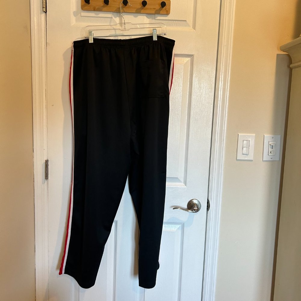 Men’s Pants - Picture 10 of 14